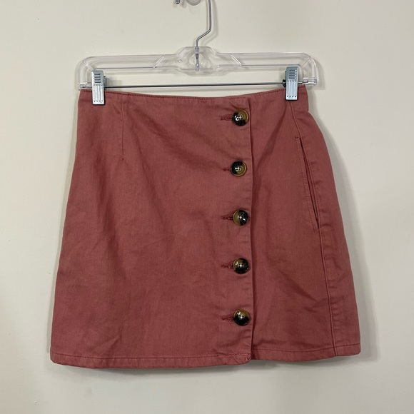 Topshop Moto Dusty Rose Asymmetrical Button Skirt With Pockets - Picture 2 of 8